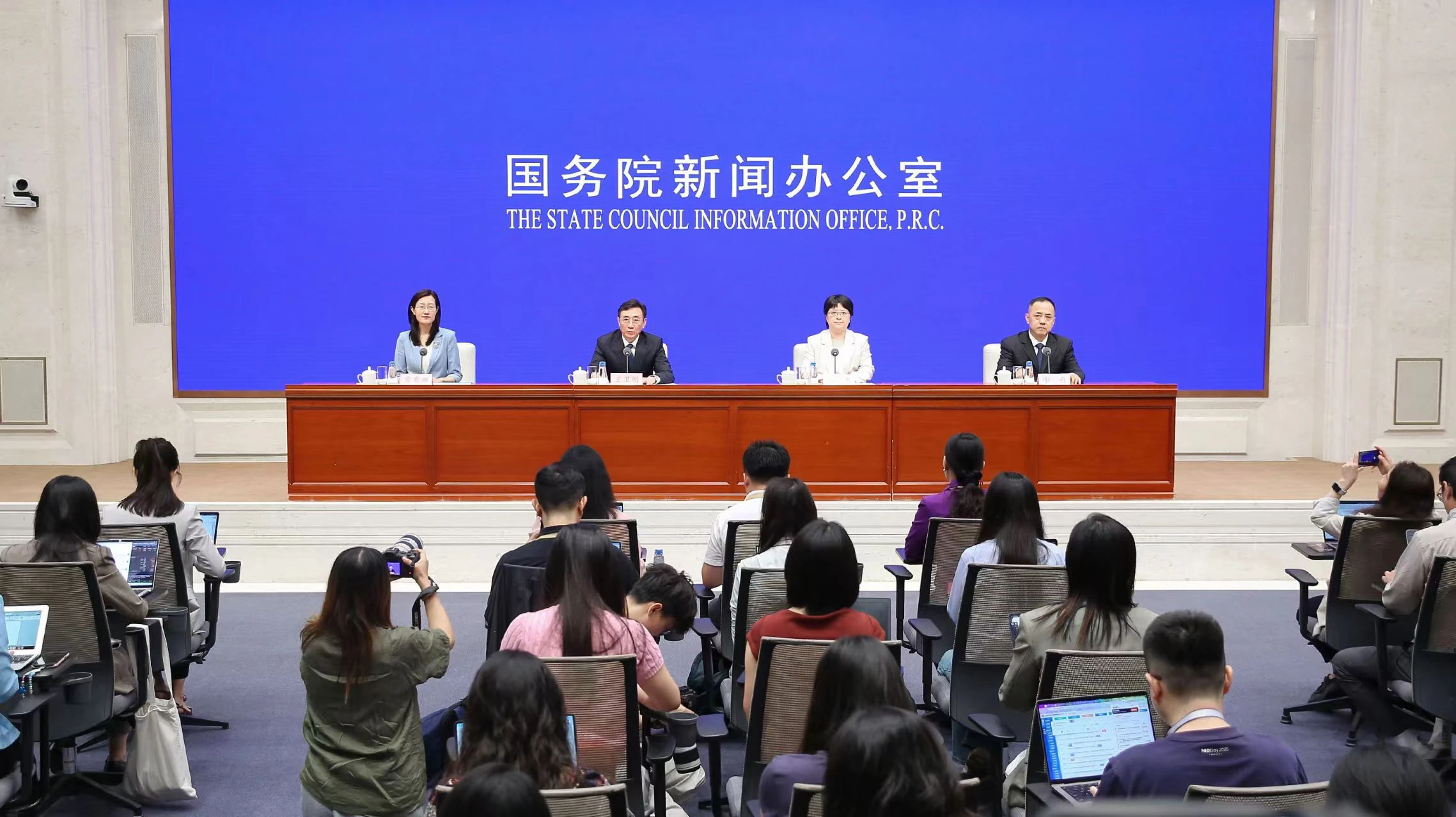 破解充电难题,比亚迪电池技术拿下国家级认证