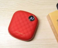 冬天孩子上学路途好伴侣，沃品暖手宝移动电源WH-07很给力