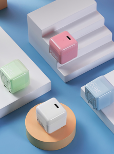 努比亚方糖CUBE充电头