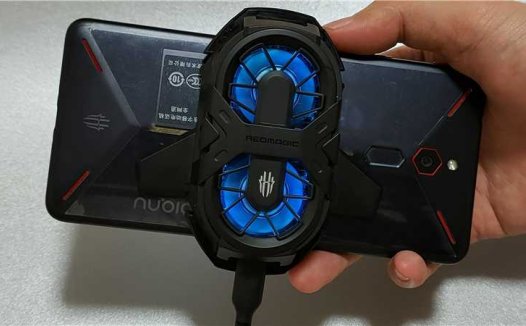 告别烧机，冷酷到底——红魔双核散热背夹