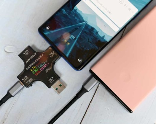 造型时尚的快充移动电源，兼容性确实不错，aigo A10S体验