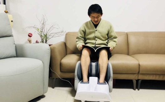 从腿到脚全包裹按摩的腿足一体按摩仪，穴位按摩酸爽的感觉真上头