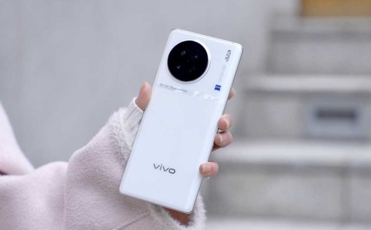 一点都不标准，天玑9200+IMX866+120W，内行人为何推荐vivo X90？