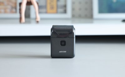 23000高转速带来千元性能！未野首款迷你五刀头往复式剃须刀测评